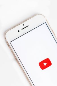 Phone Showing YouTube as a way to show francophone music