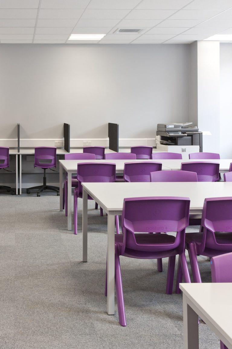 Classroom-with-purple-chairs